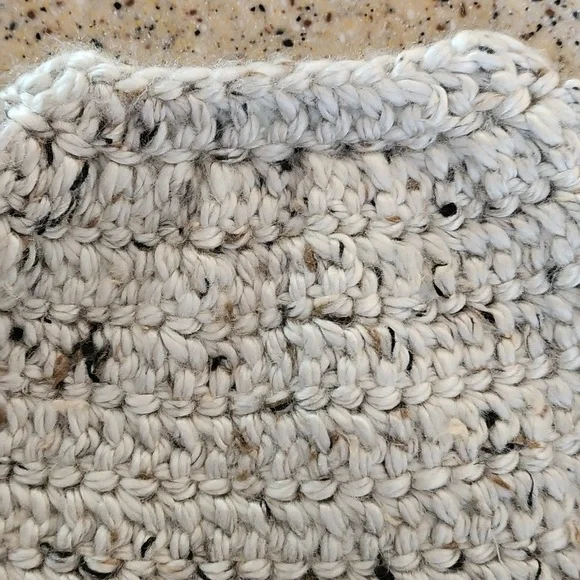 Hand Knit Yarn Crochet Winter Hat with Ponytail Hole - Picture 3 of 8
